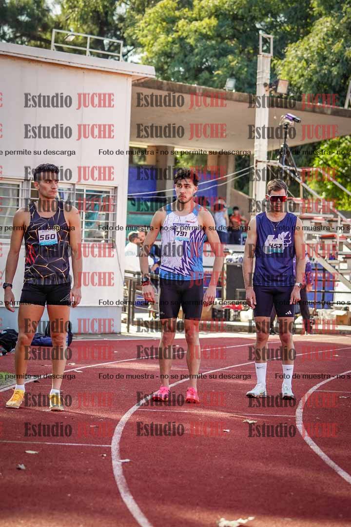 Fotos de los 800 m llanos de varones