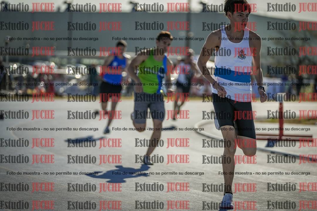 Fotos de los 400 m llanos de varones
