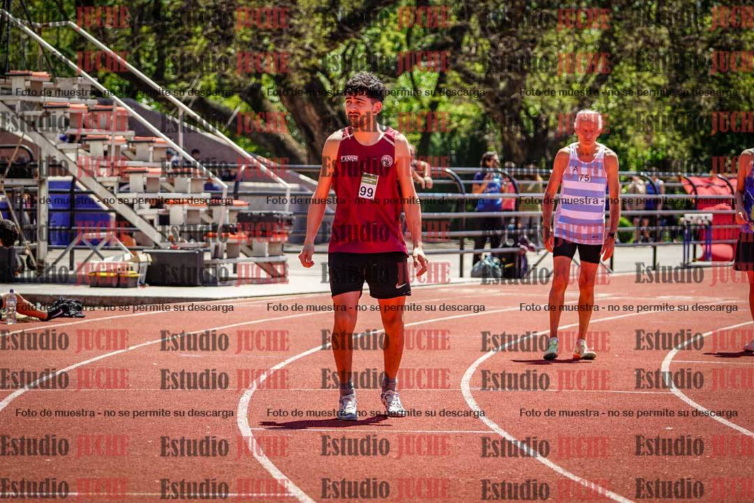 Fotos de los 800 m llanos de varones