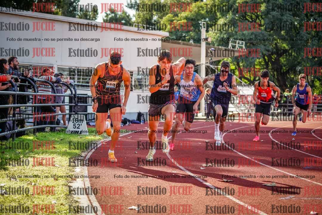 Fotos de los 800 m llanos de varones