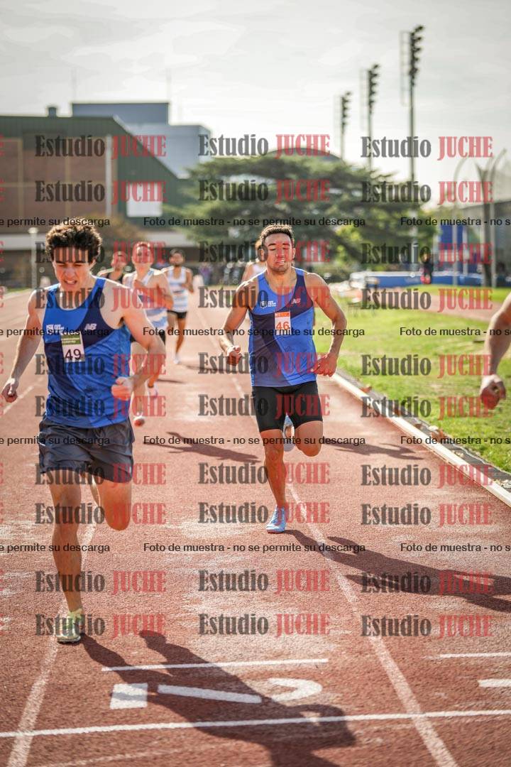 Fotos de los 800 m llanos de varones