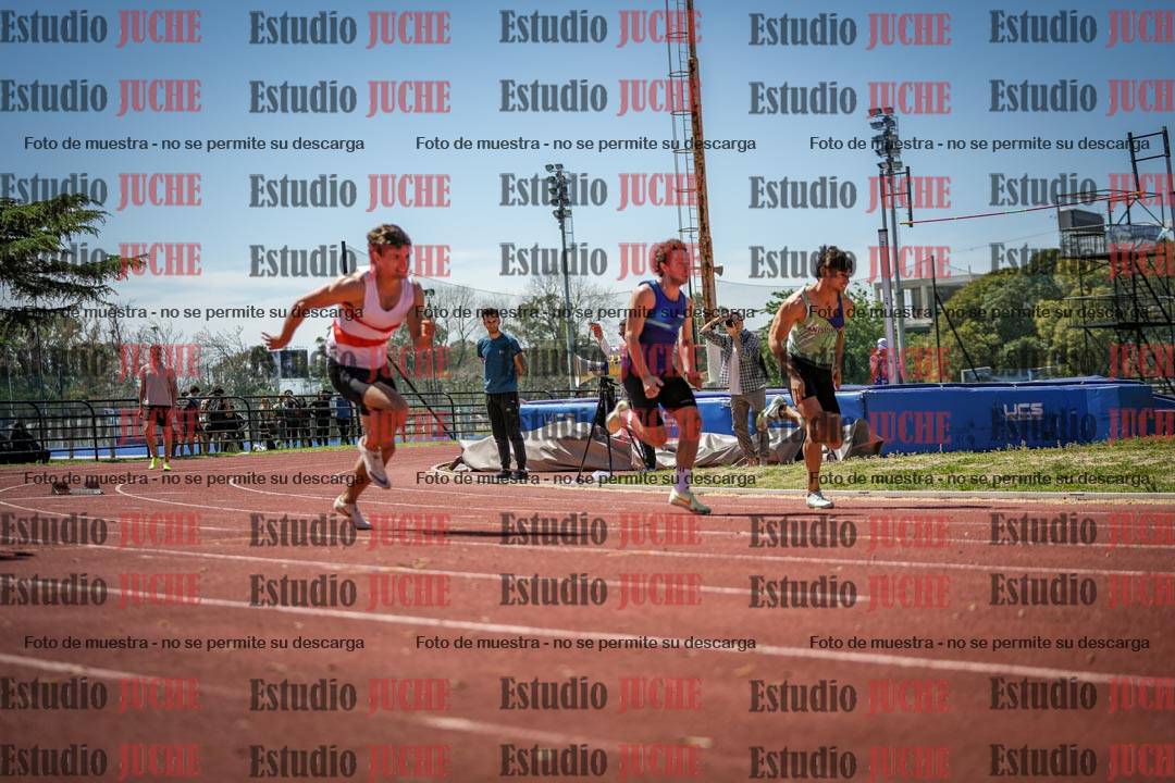 Fotos de los 100 m llanos de varones