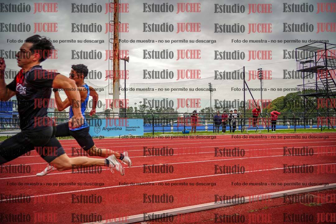 Fotos de los 200 m llanos de varones