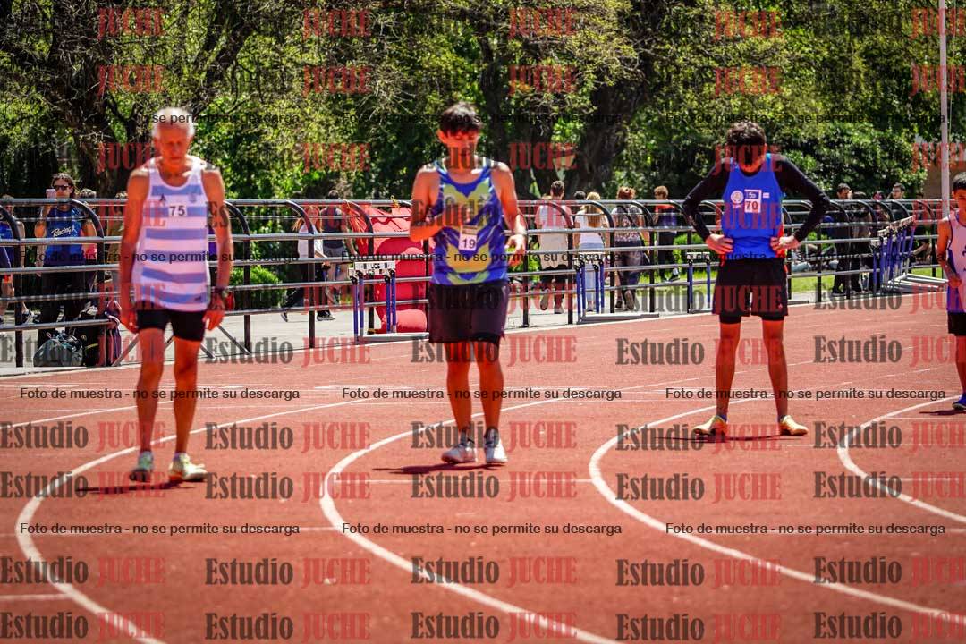 Fotos de los 800 m llanos de varones
