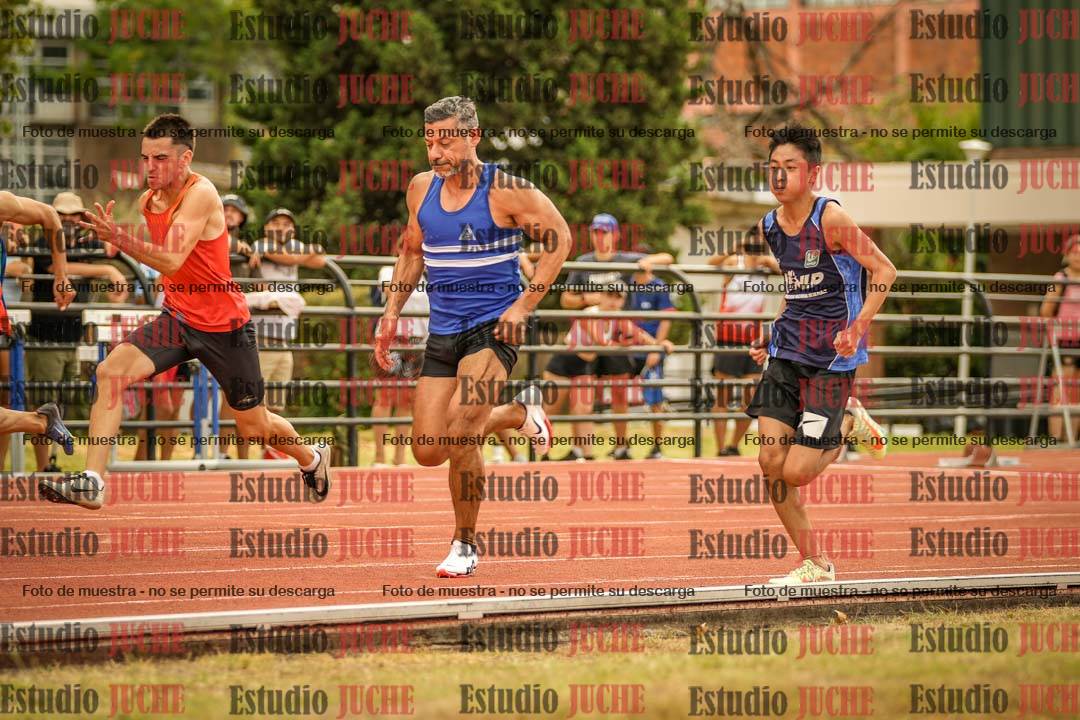 Fotos de los 100 m llanos de varones