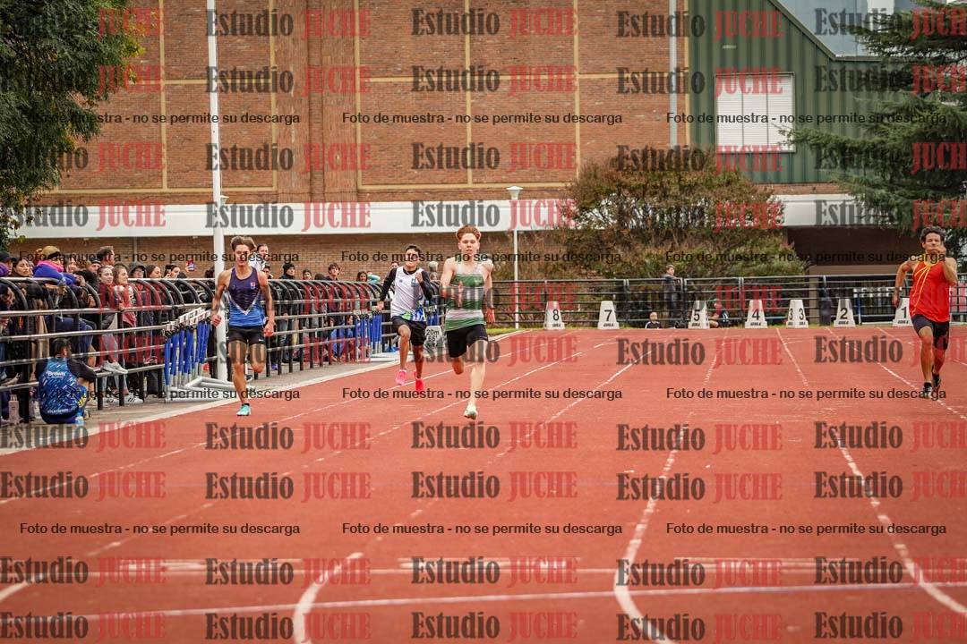 Fotos de los 200 m llanos de varones