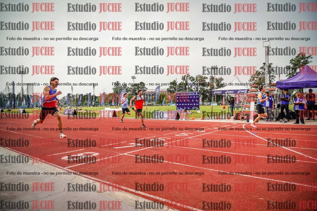 Fotos de los 400 m llanos de varones