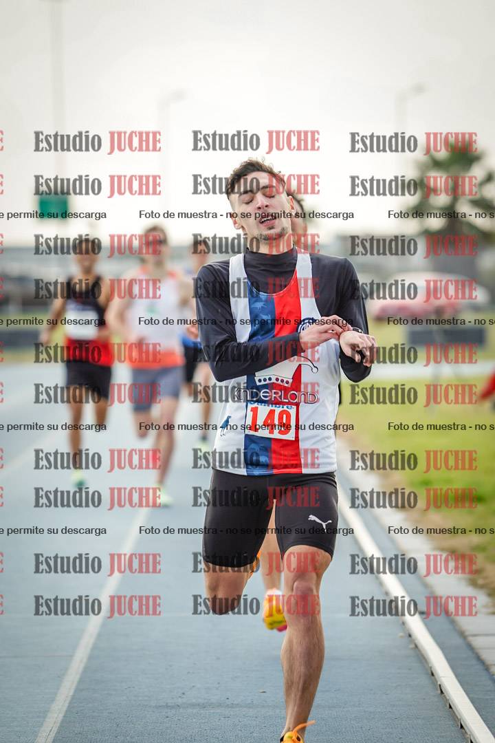 Fotos de los 800 m llanos de varones