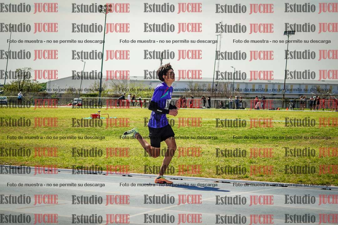 Fotos de los 800 m llanos de varones