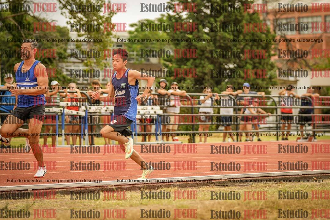 Fotos de los 100 m llanos de varones