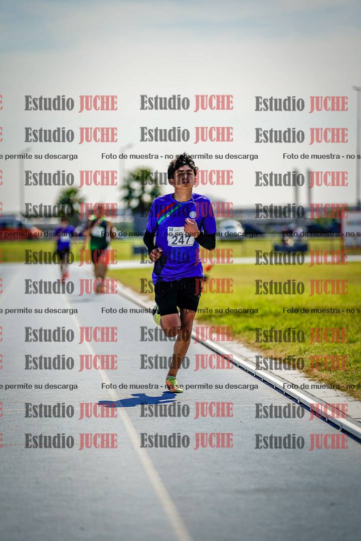 Fotos de los 800 m llanos de varones