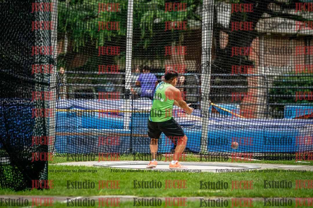 Fotos del lanzamiento de martillo de varones