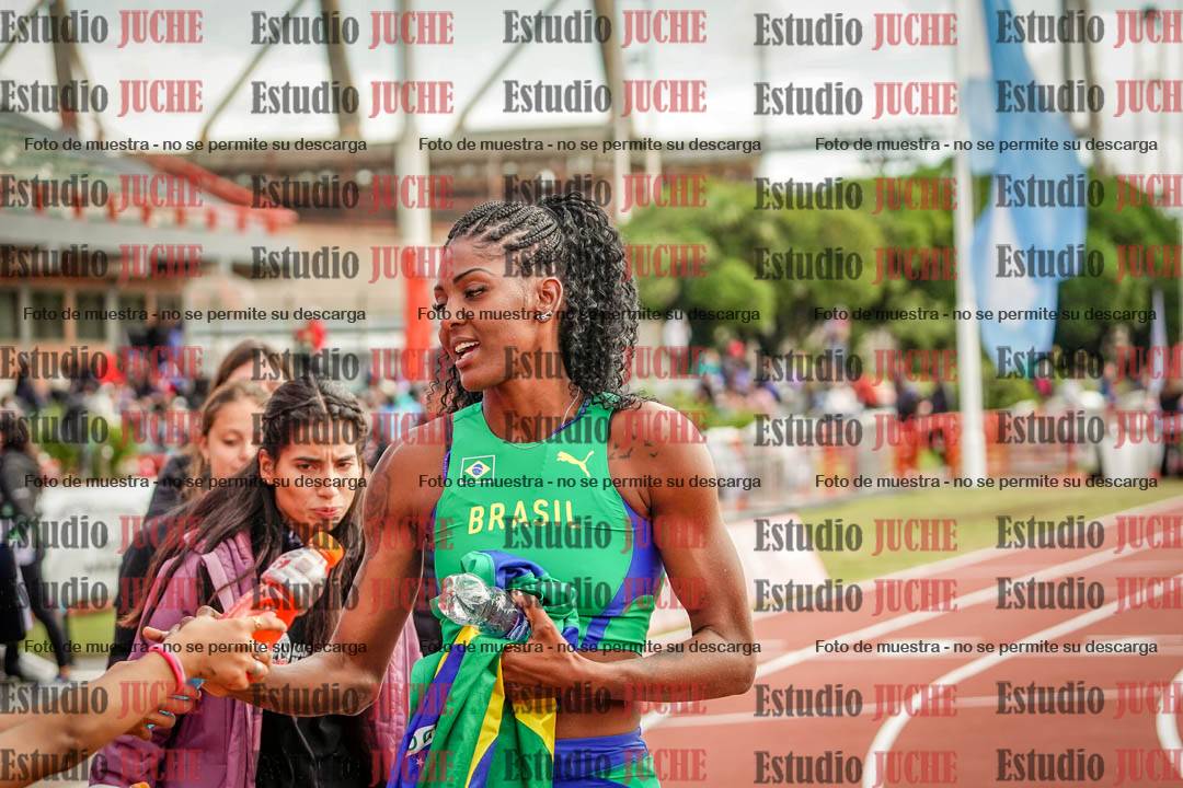 Fotos de algunos extras y podios del día 3