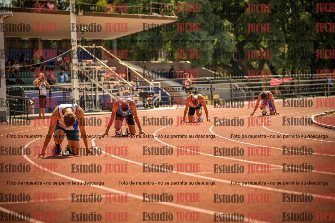 Fotos de los 400 m con vallas de varones