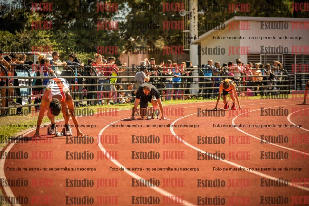 Fotos de los 400 m llanos de varones