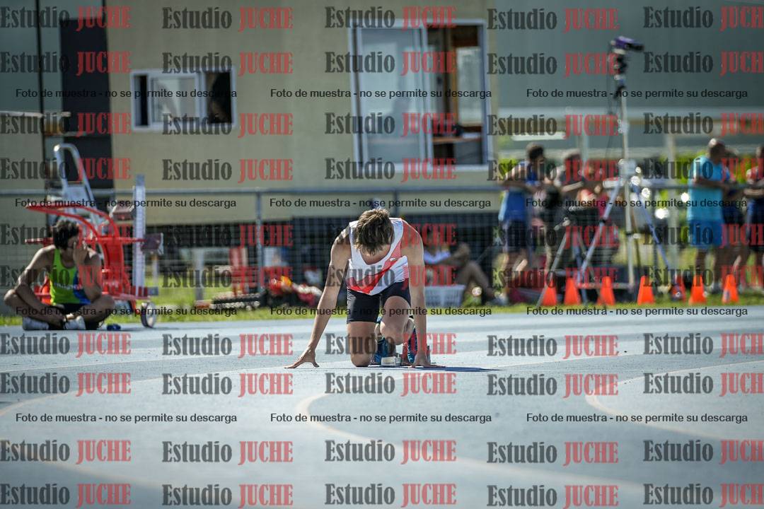 Fotos de los 400 m llanos de varones