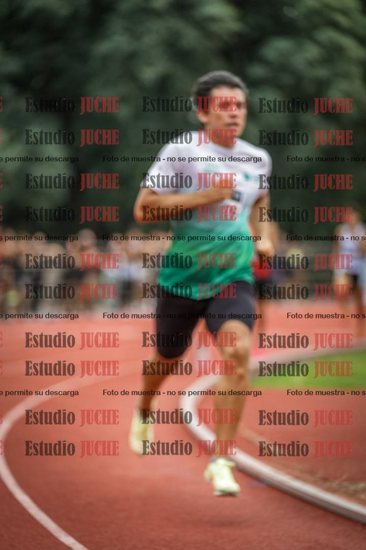 Fotos de los 800 m llanos de varones
