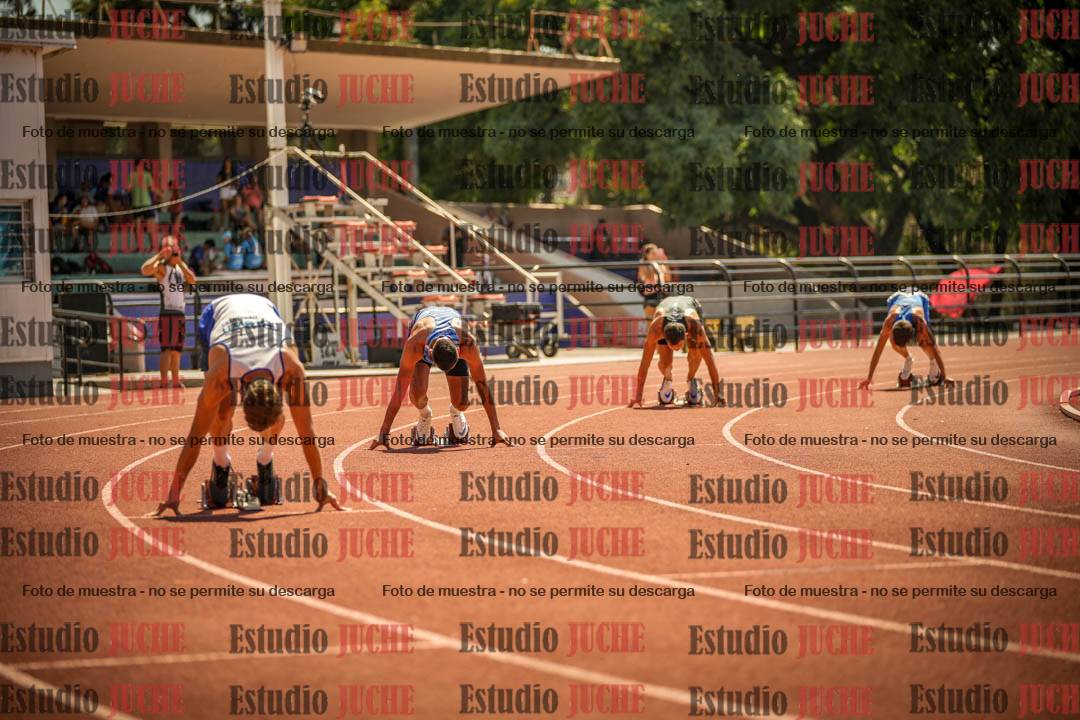 Fotos de los 400 m con vallas de varones