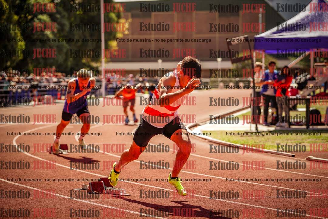 Fotos de los 400 m llanos de varones