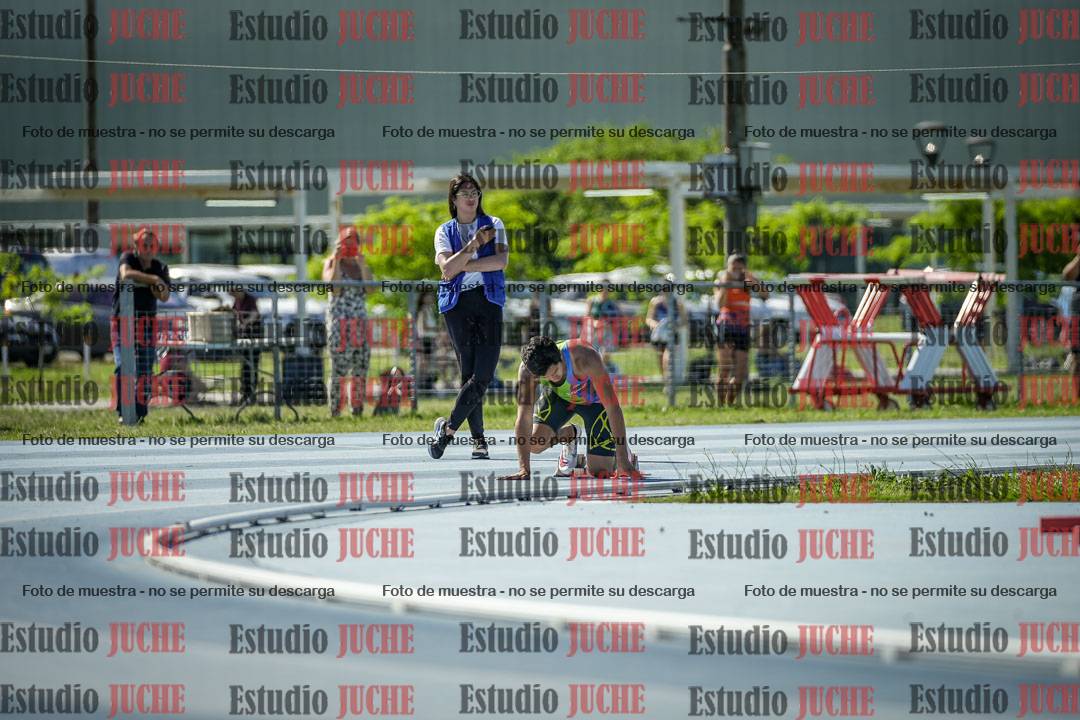 Fotos de los 400 m llanos de varones