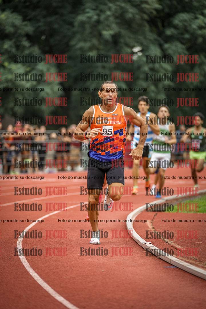 Fotos de los 800 m llanos de varones