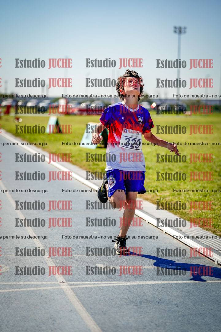 Fotos de los 1000 m llanos de varones