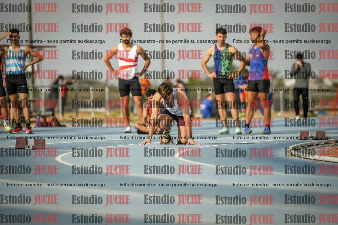Fotos de los 200 m llanos de varones