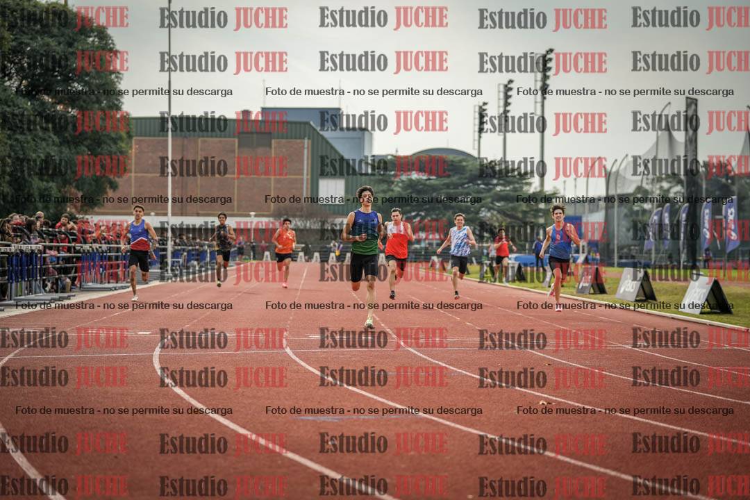 Fotos de los 400 m llanos de varones