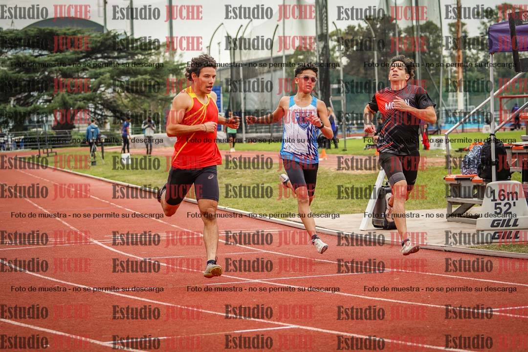 Fotos de los 200 m llanos de varones