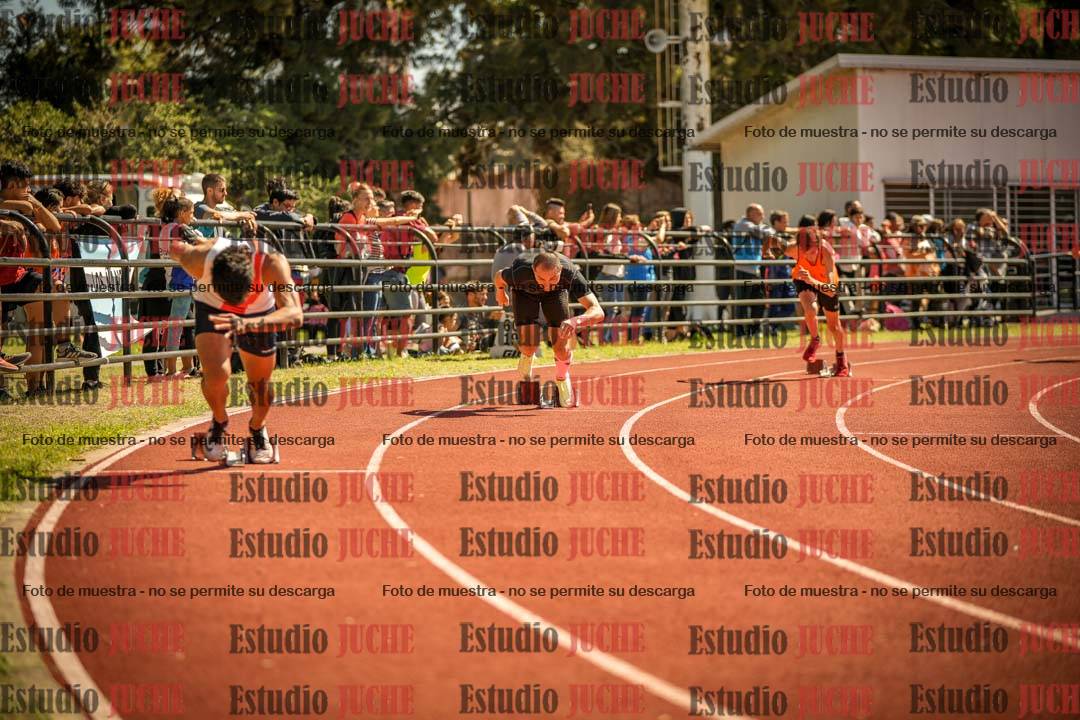 Fotos de los 400 m llanos de varones