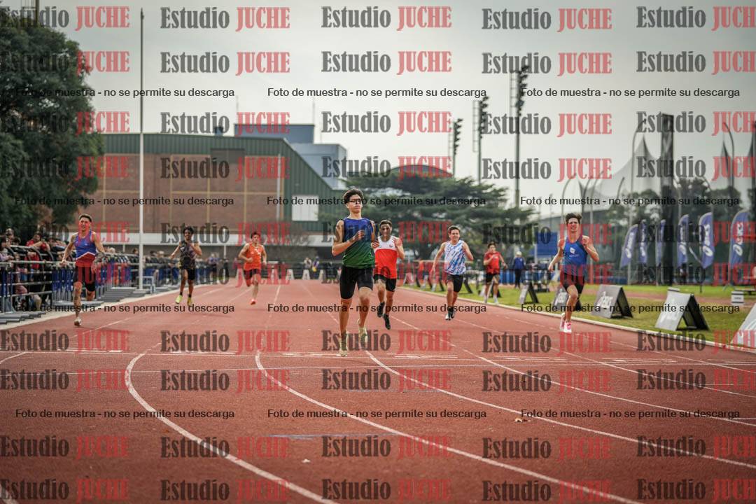Fotos de los 400 m llanos de varones