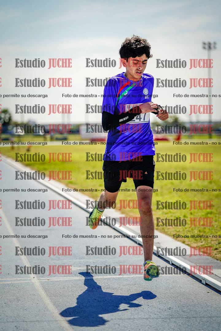 Fotos de los 800 m llanos de varones