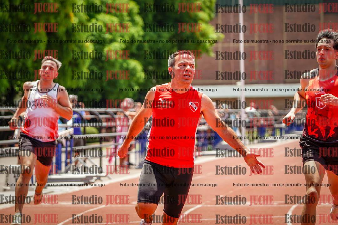 Fotos de los 100 m llanos de varones