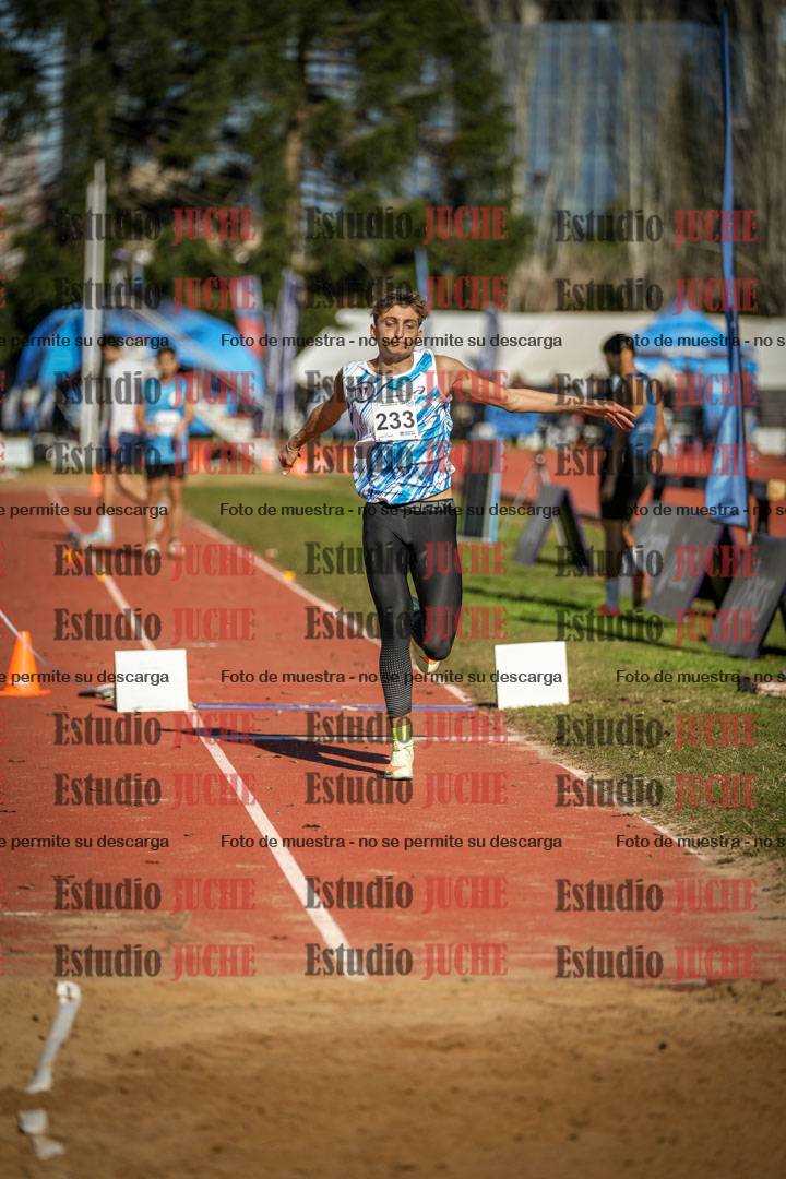 Fotos del salto triple de varones