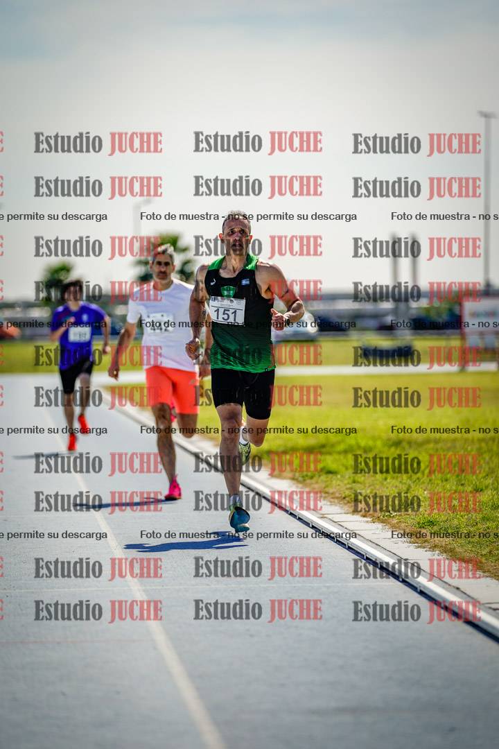 Fotos de los 800 m llanos de varones