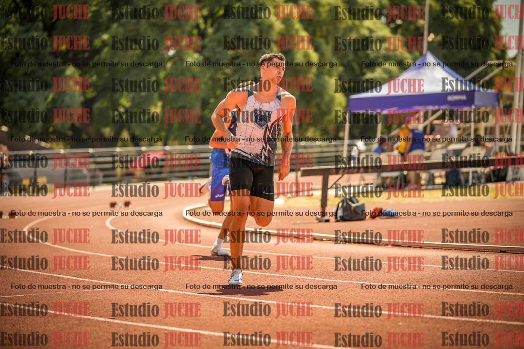 Fotos de los 400 m con vallas de varones