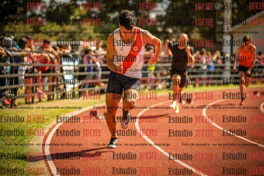 Fotos de los 400 m llanos de varones