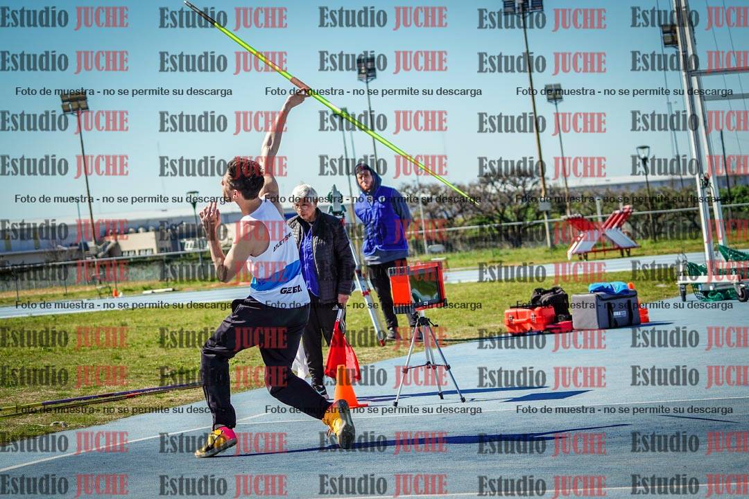 Fotos del lanzamiento de jabalina de varones