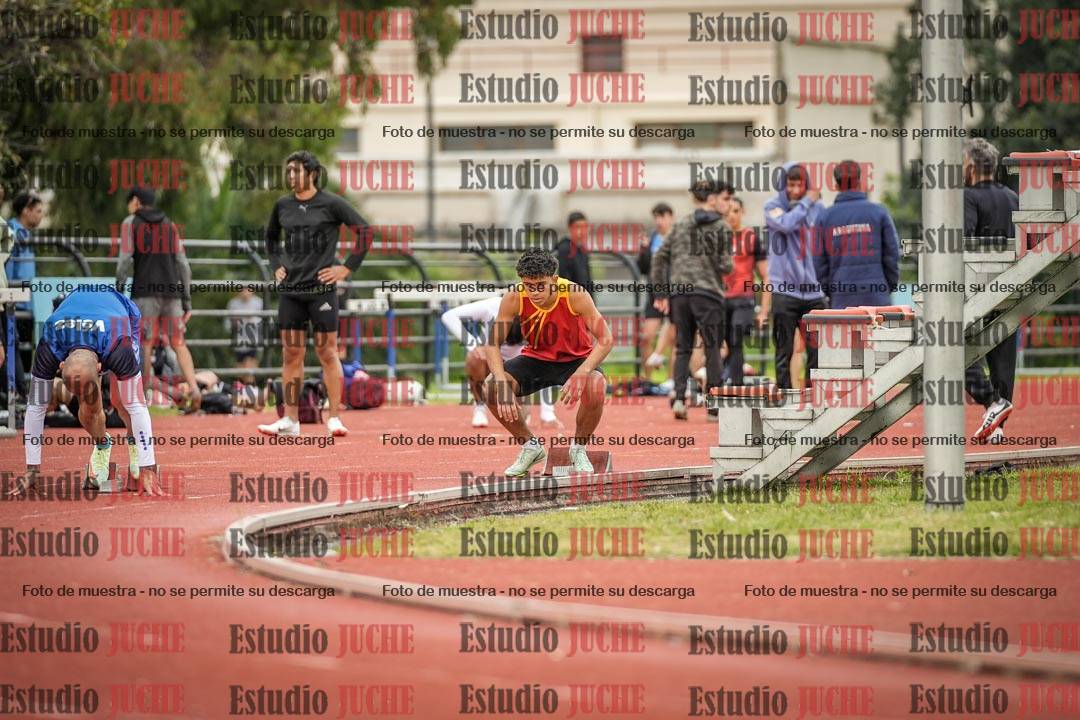 Fotos de los 200 m llanos de varones