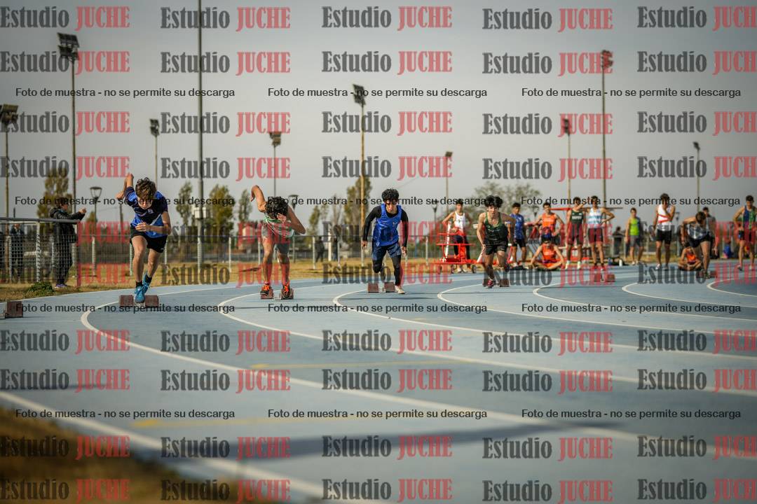 Fotos de los 200 m llanos de varones