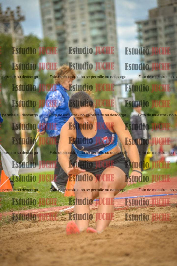 Fotos del salto en largo - mujeres mayores
