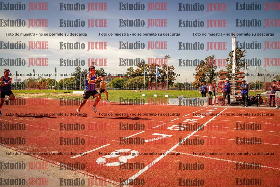 Fotos de los 100 m llanos de varones