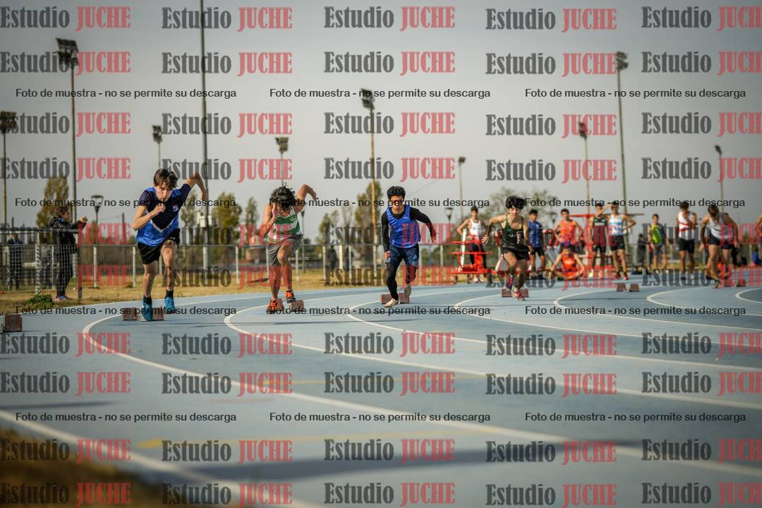 Fotos de los 200 m llanos de varones