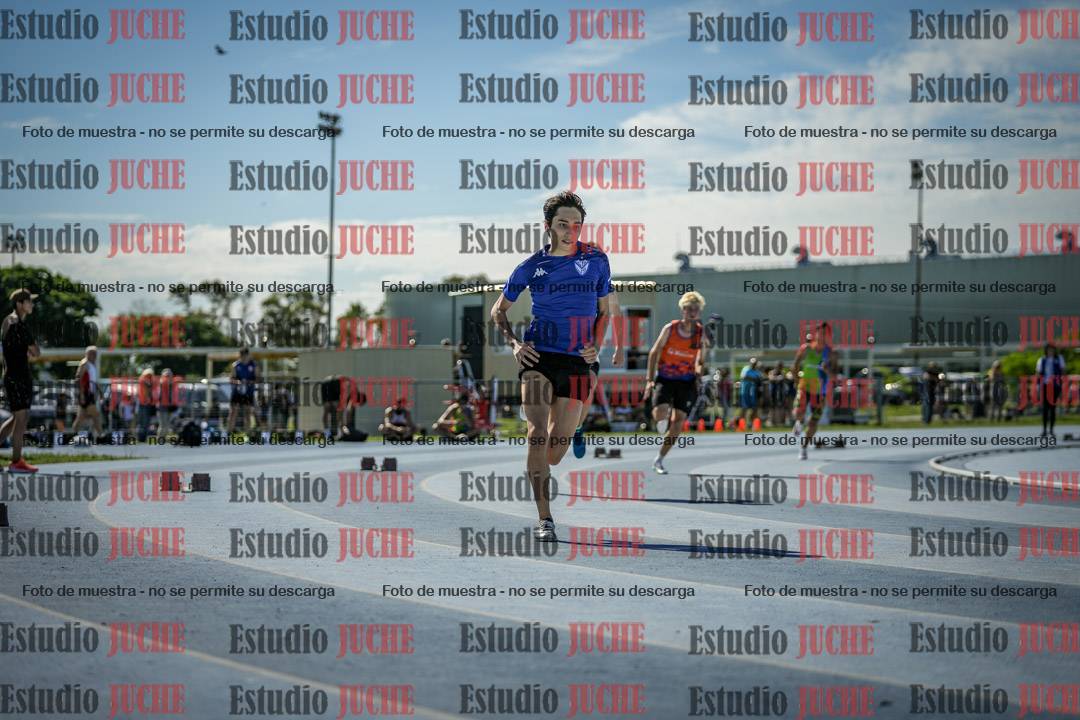 Fotos de los 400 m llanos de varones