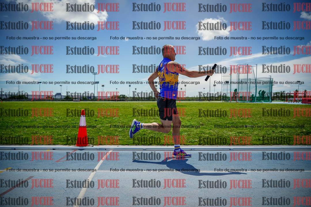 Fotos durante el transcurso de los relevos 20' para running teams - serie 1
