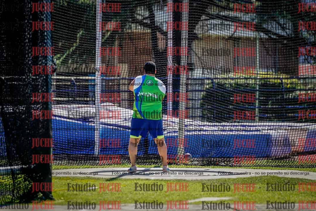 Fotos del lanzamiento de martillo de varones