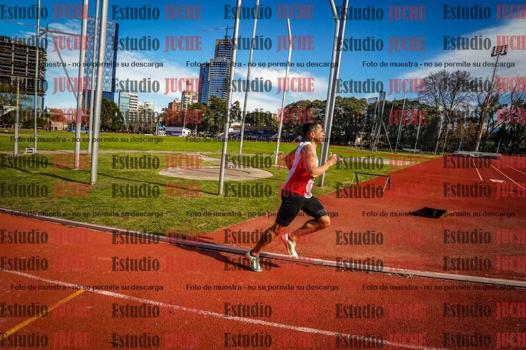 Fotos de los 800 m llanos de varones