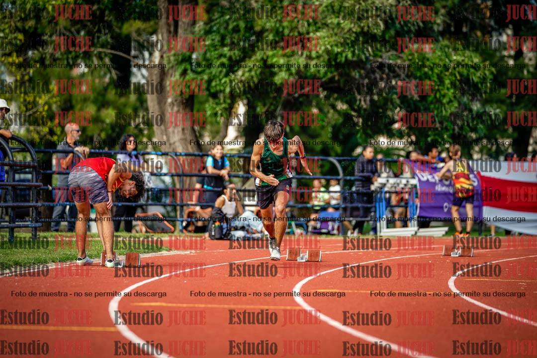 Fotos de los 200 m llanos de varones