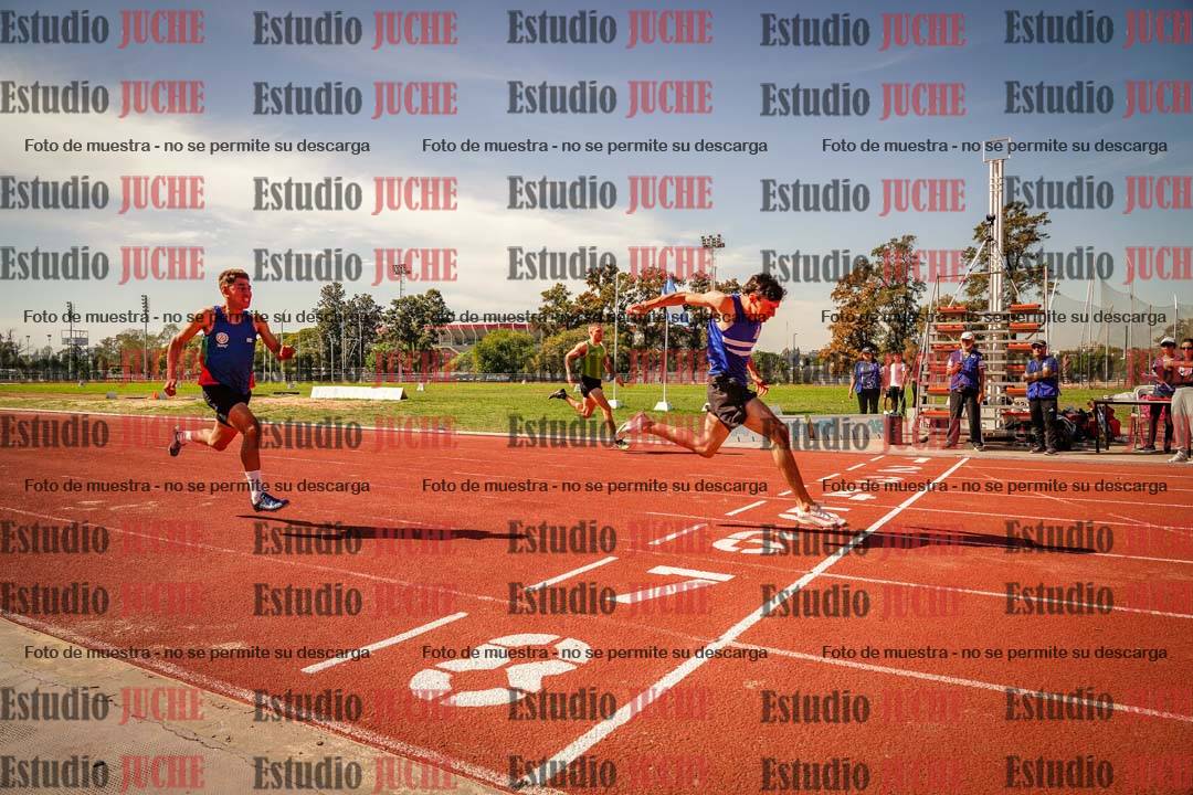 Fotos de los 100 m llanos de varones