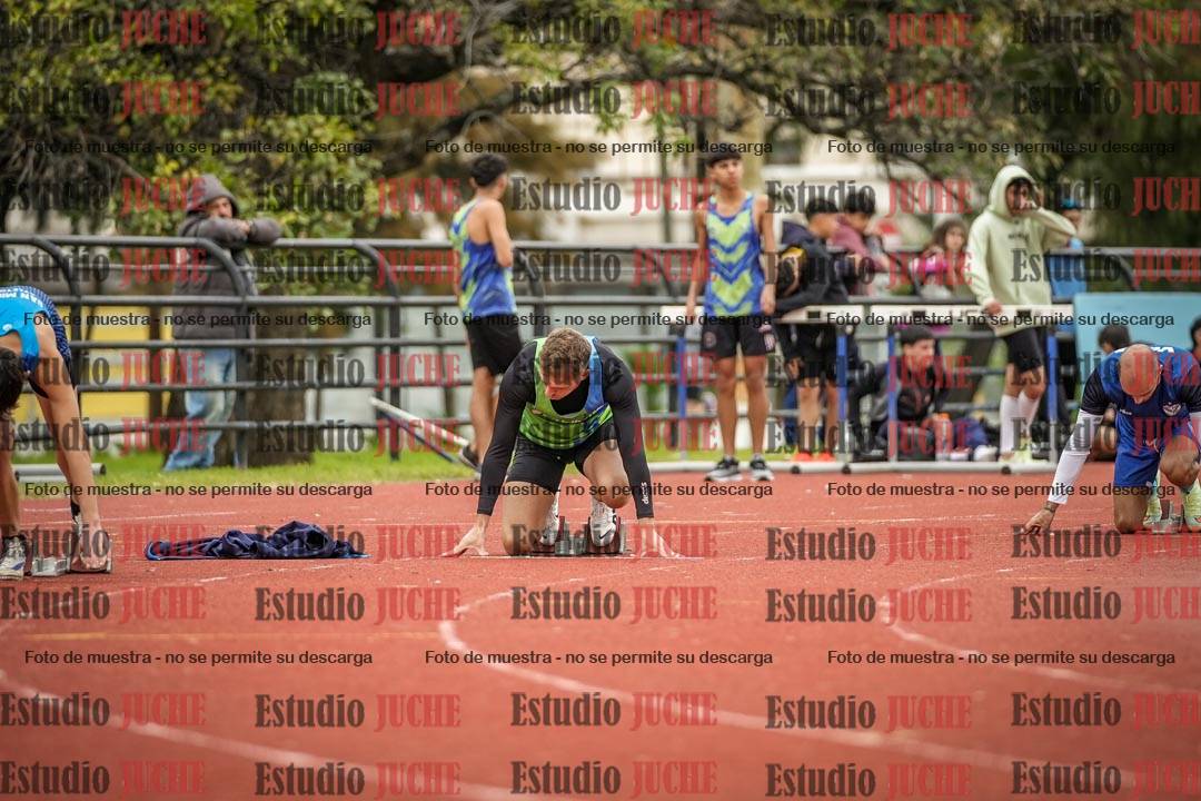 Fotos de los 200 m llanos de varones